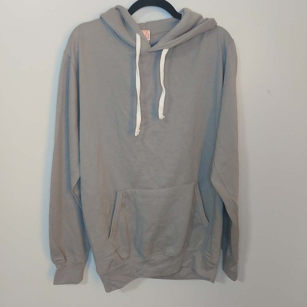 BNWT Gray Pullover Sweqter